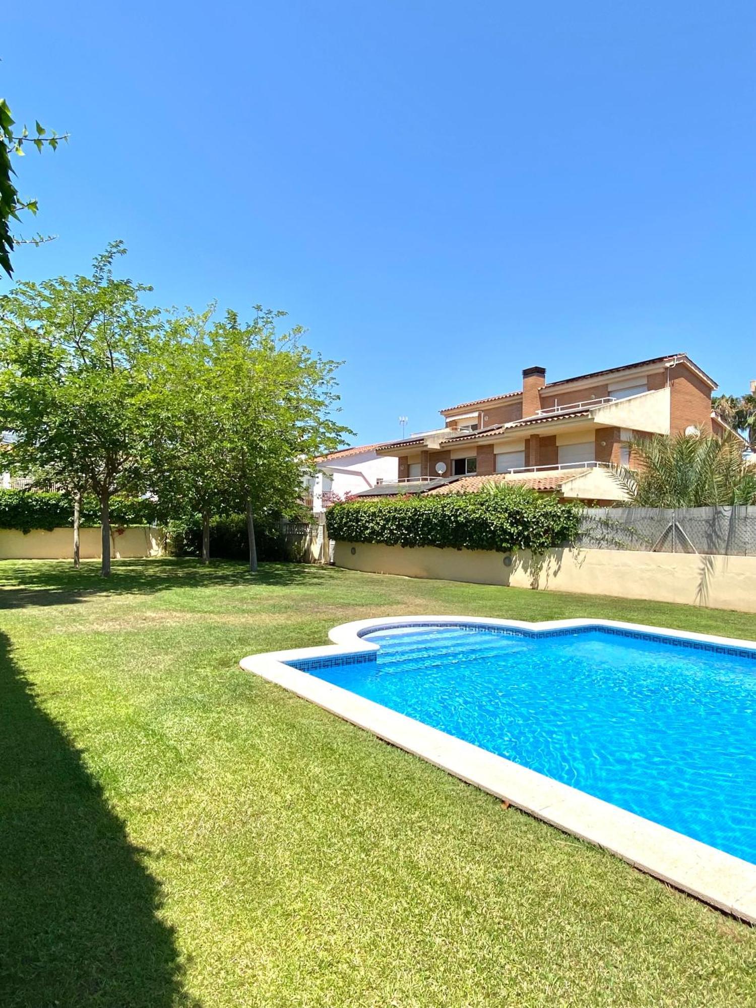 Villa Isabel Sitges, Rocamar Sant Pere De Ribes Eksteriør bilde